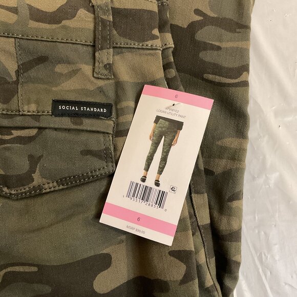 Social Standard by Sanctuary Women's Logan Stretch‎ Utility Pant Camo - Picture 4 of 4